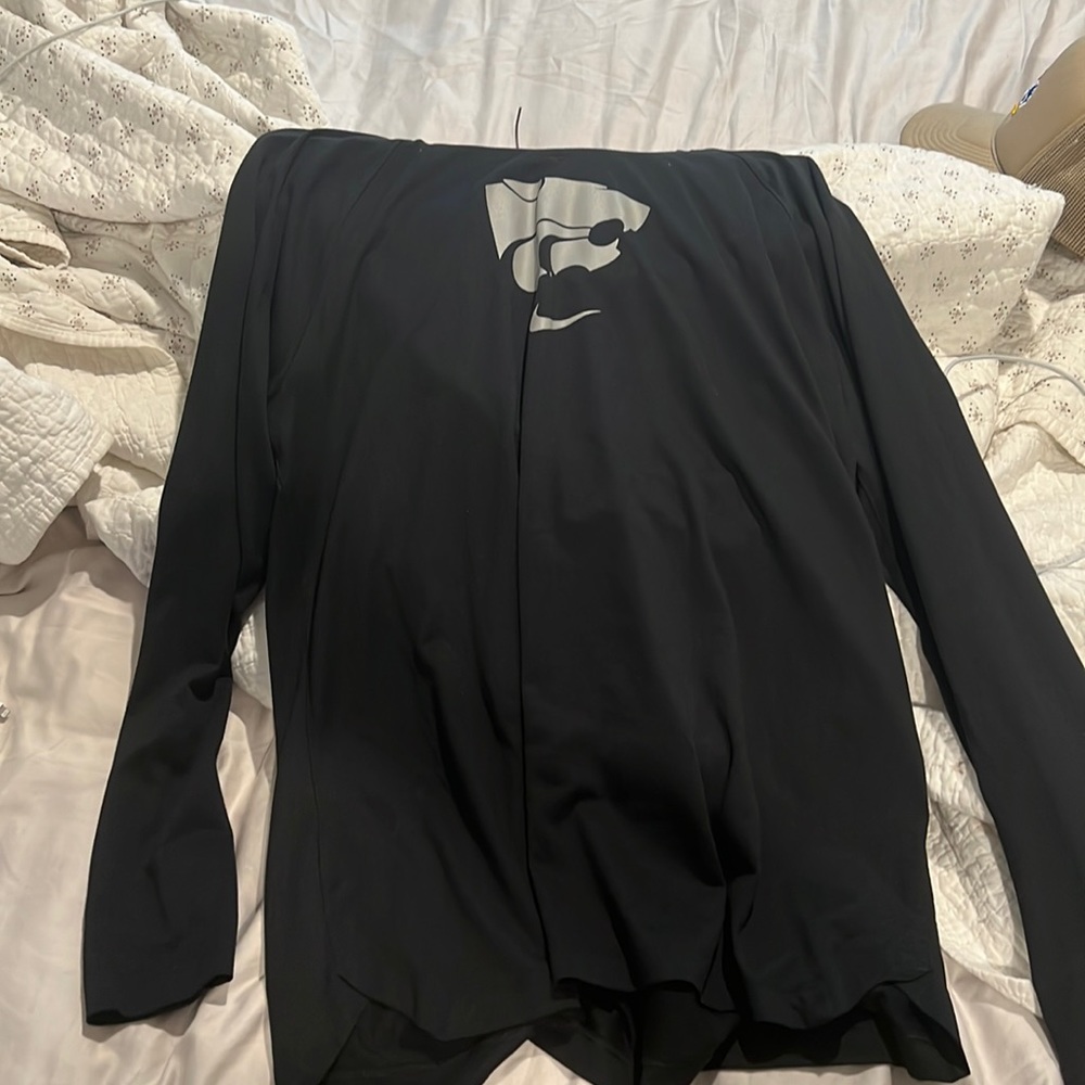 Athletic long sleeve